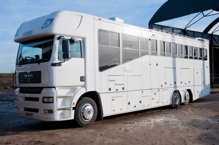 empire platinum horsebox